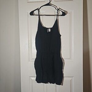 Divided Black Romper 2 Pockets Adjustable Strap Size 12
